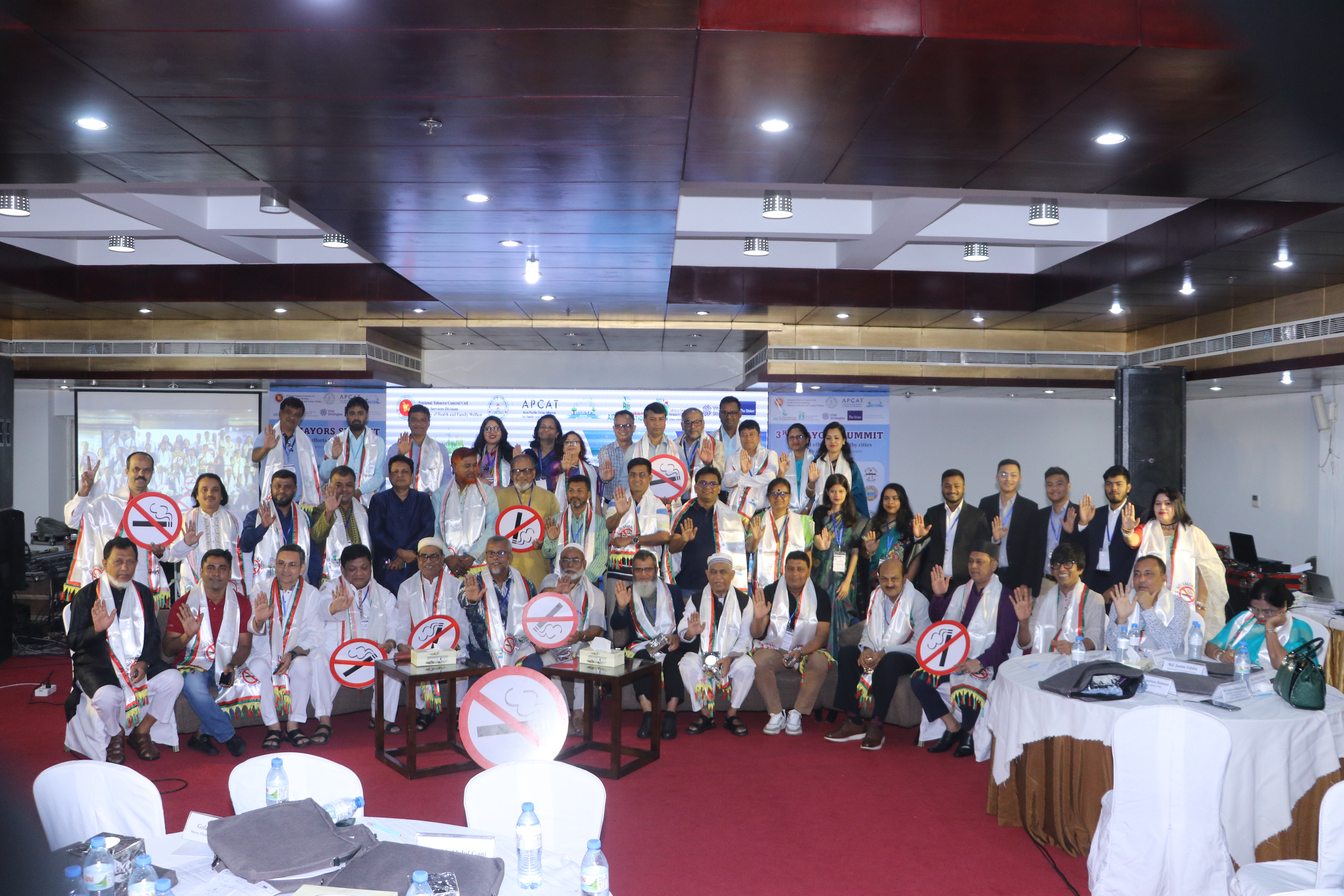 The organisers and participants of the 3rd Mayors Summit