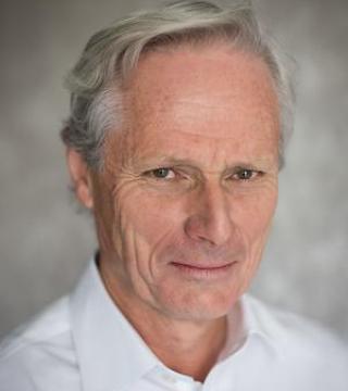 Dr Paul Nunn